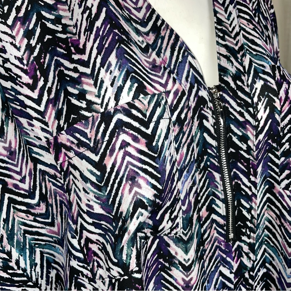 Torrid Quarter Patterned Zip Blouse - image 3